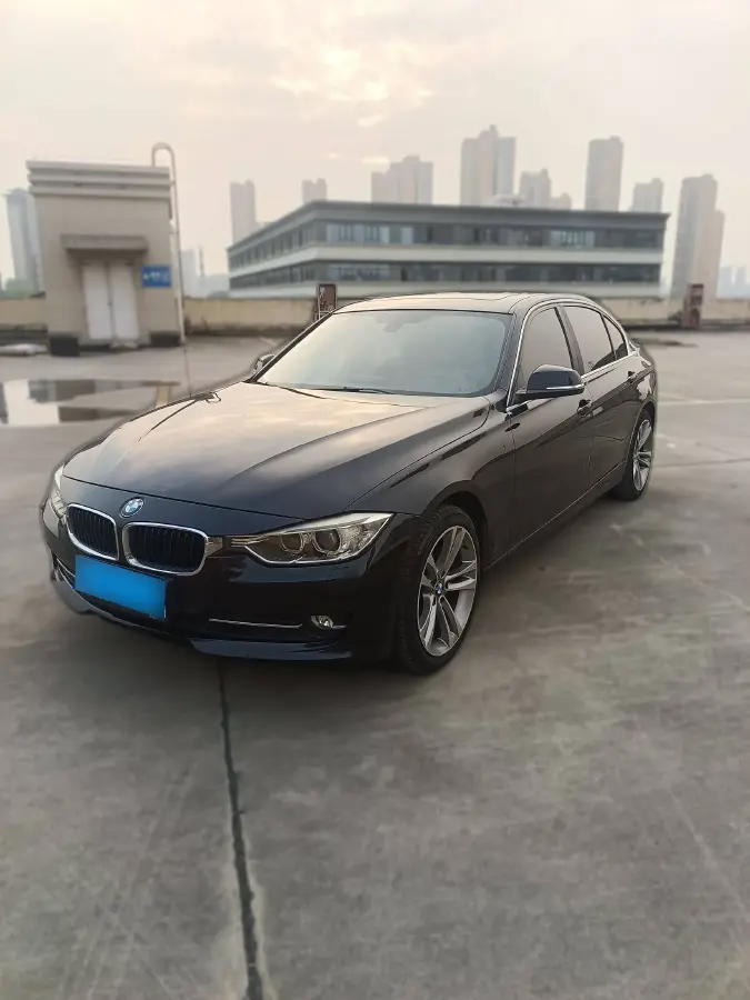 2014 BMW 3 Series 2.0T 184HP L4 8AT