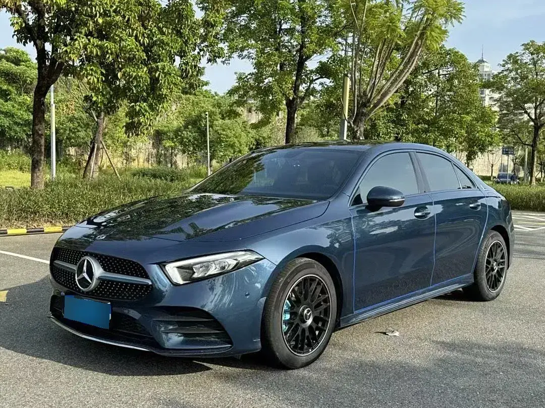 2020 Mercedes-Benz A Class 1.3T 163HP L4 7DCT