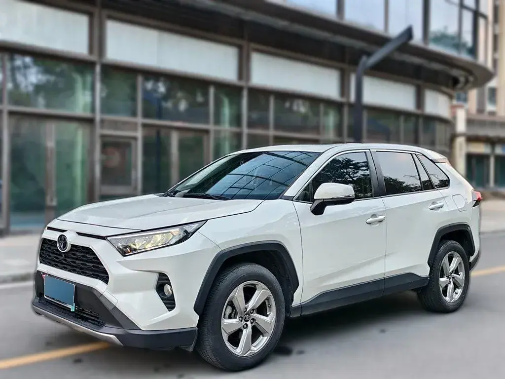 2020 Toyota RAV4 2.0L 171HP L4 CVT