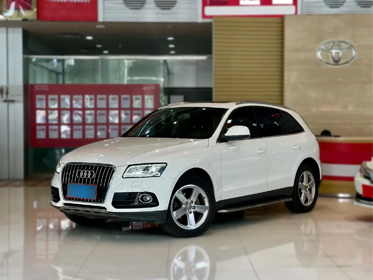 2013 Audi Q5 2.0T 211HP L4 8AT