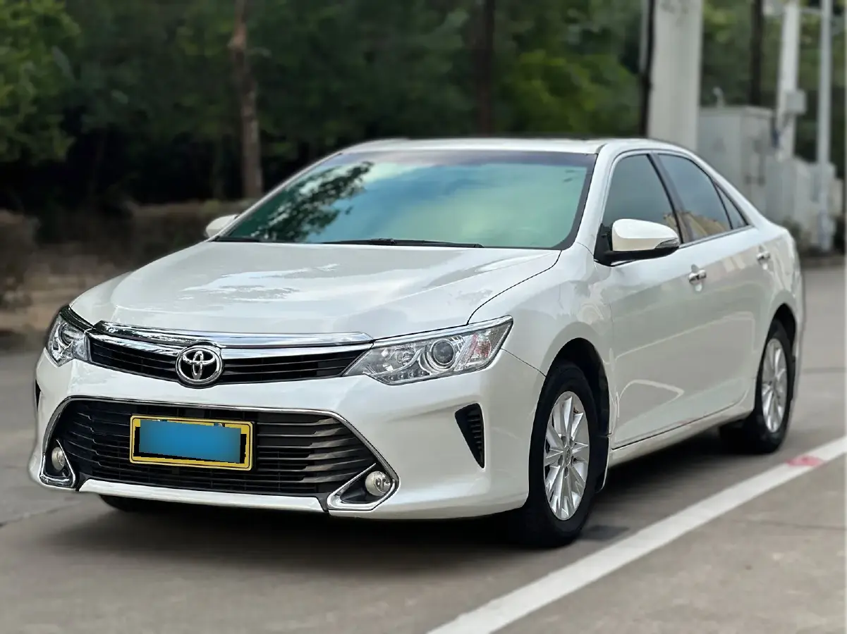2016 Toyota Camry 2.0L 167HP L4 6AT