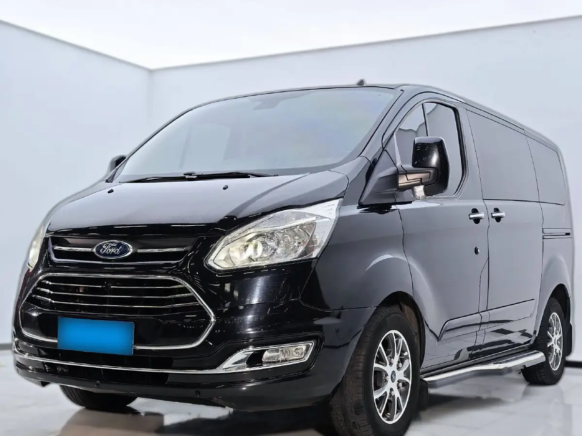 2017 Ford Tourneo 2.0T 203HP L4 6AT