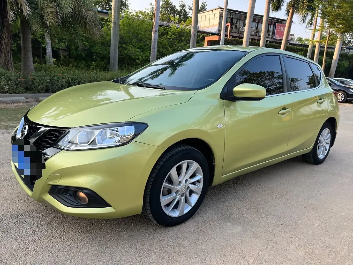 2016 Nissan Tiida 1.6L 126HP L4 CVT