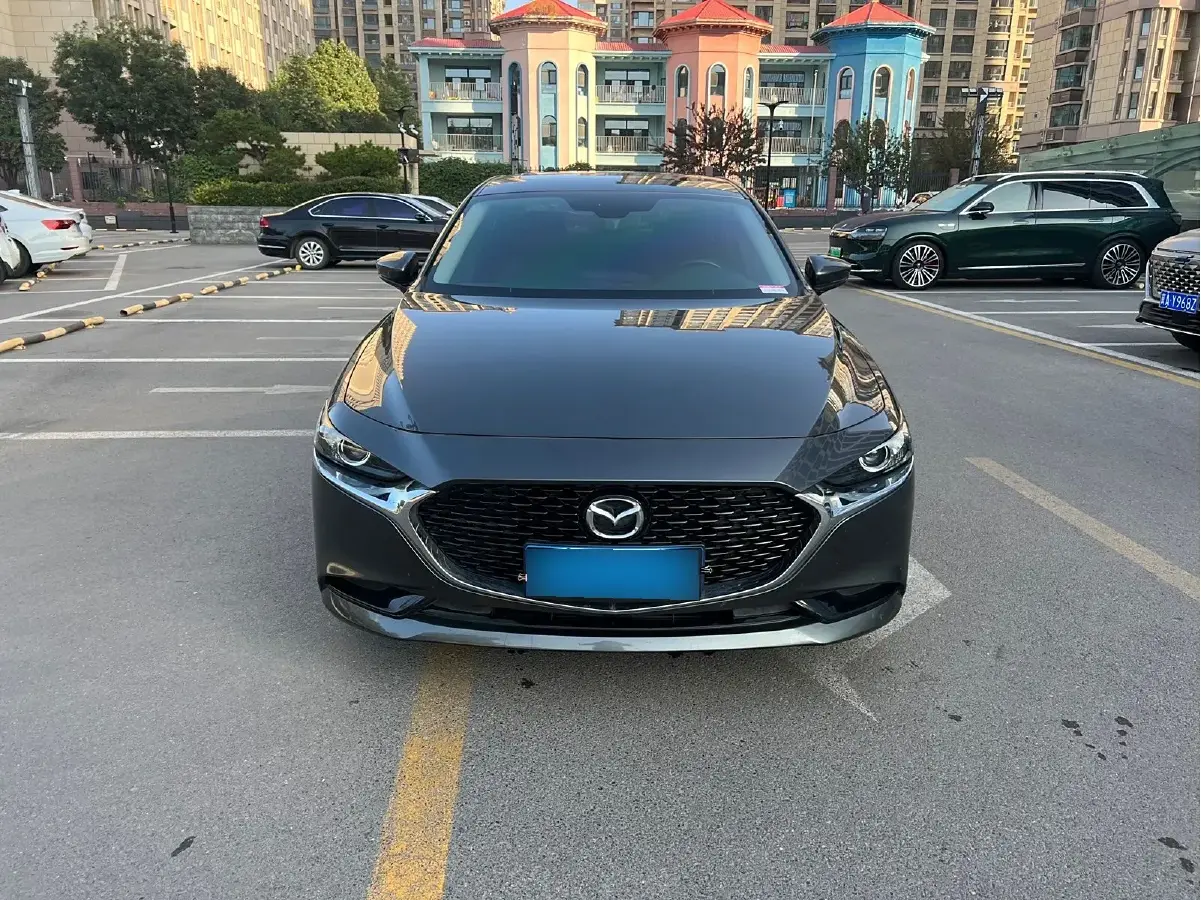 2021 Mazda 3 Axela 2.0L 158HP L4 6AT