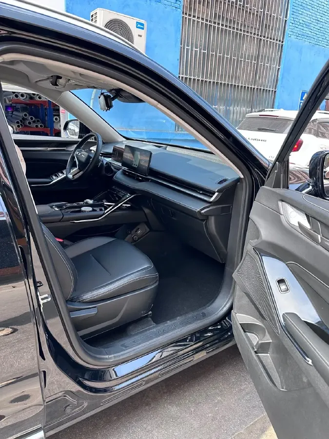 2021 Haval H6 2.0T 211HP L4 7DCT,autocango,china used car exporter,china ev exporter,chinese used car exporter,chinese used ev exporter