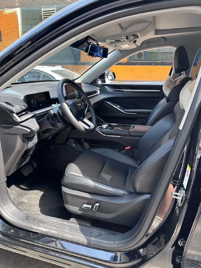 2021 Haval H6 2.0T 211HP L4 7DCT,autocango,china used car exporter,china ev exporter,chinese used car exporter,chinese used ev exporter