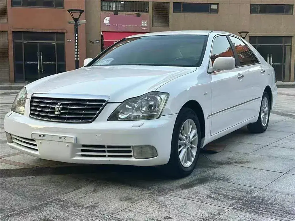 2006 Toyota Crown 2.5L 197HP V6 6AT