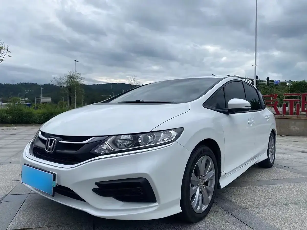 2017 Honda Jade 1.8L 141HP L4 5AT