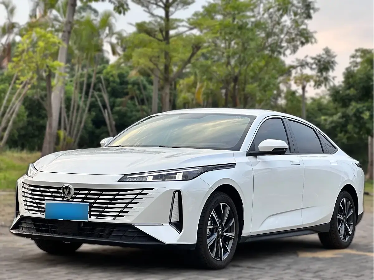 2024 ChangAn Eado 1.5T 170HP L4 7DCT