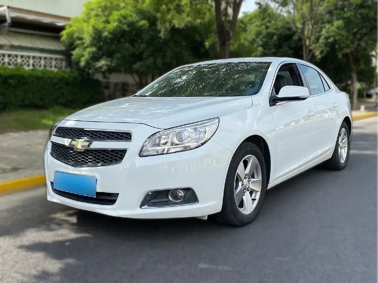 2012 Chevrolet Malibu 2.0L 147HP L4 6AT