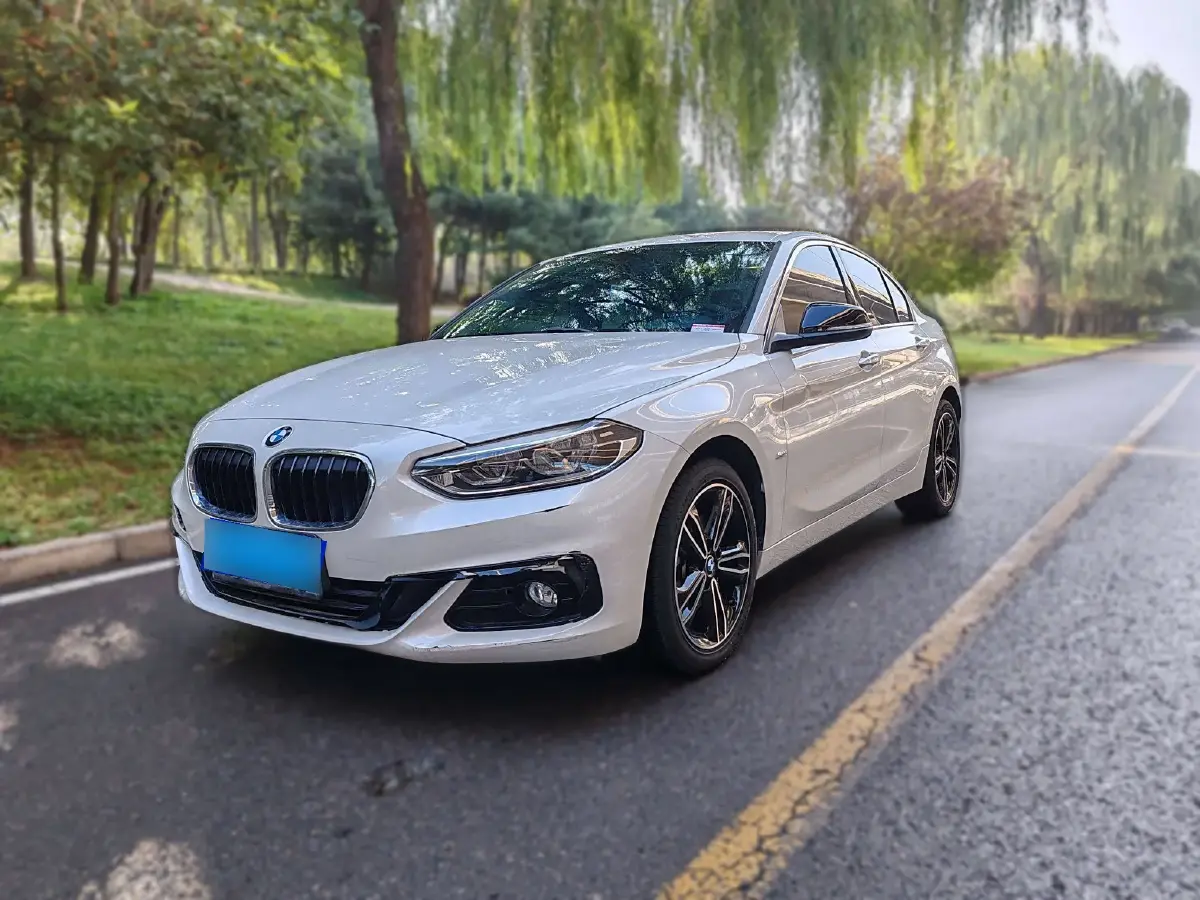 2018 BMW 1 Series 1.5T 136HP L3 6AT