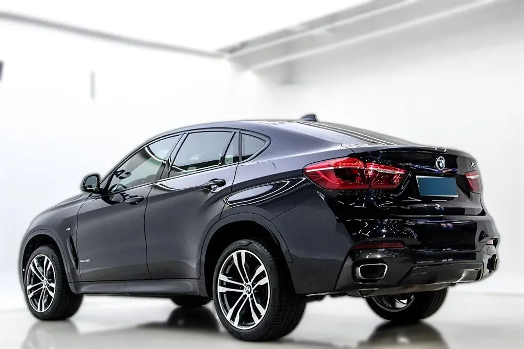 2019 BMW X6 3.0T 306HP L6 8AT,autocango,china used car exporter,china ev exporter,chinese used car exporter,chinese used ev exporter