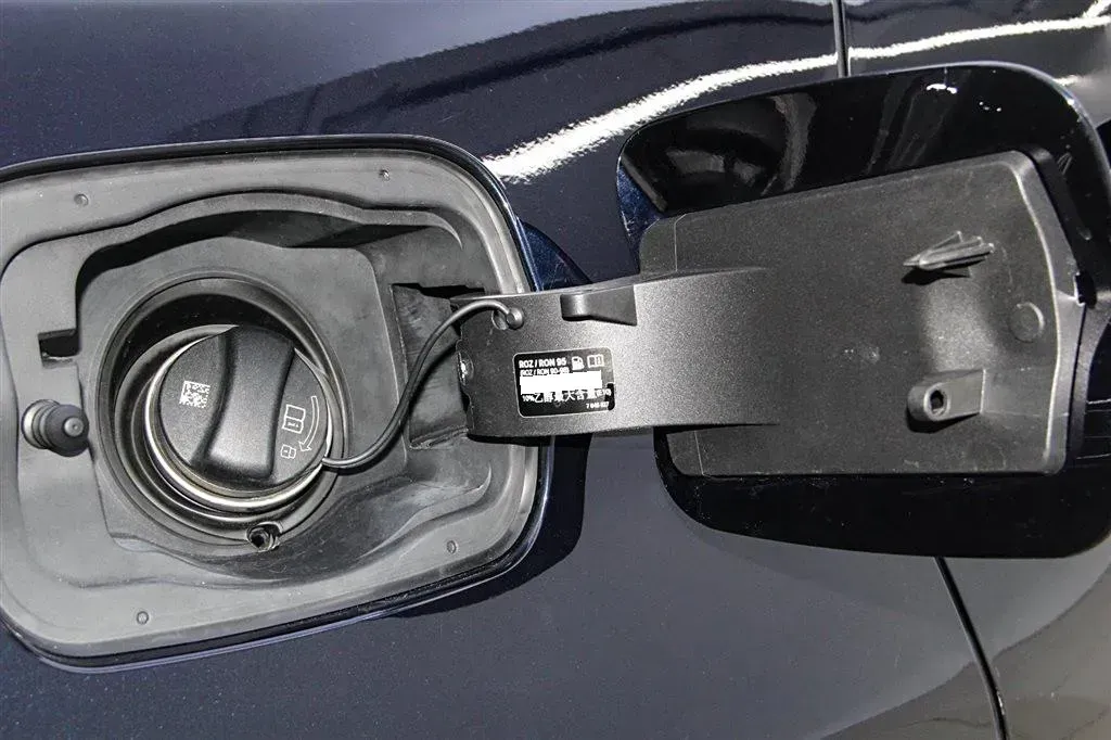 2019 BMW X6 3.0T 306HP L6 8AT,autocango,china used car exporter,china ev exporter,chinese used car exporter,chinese used ev exporter