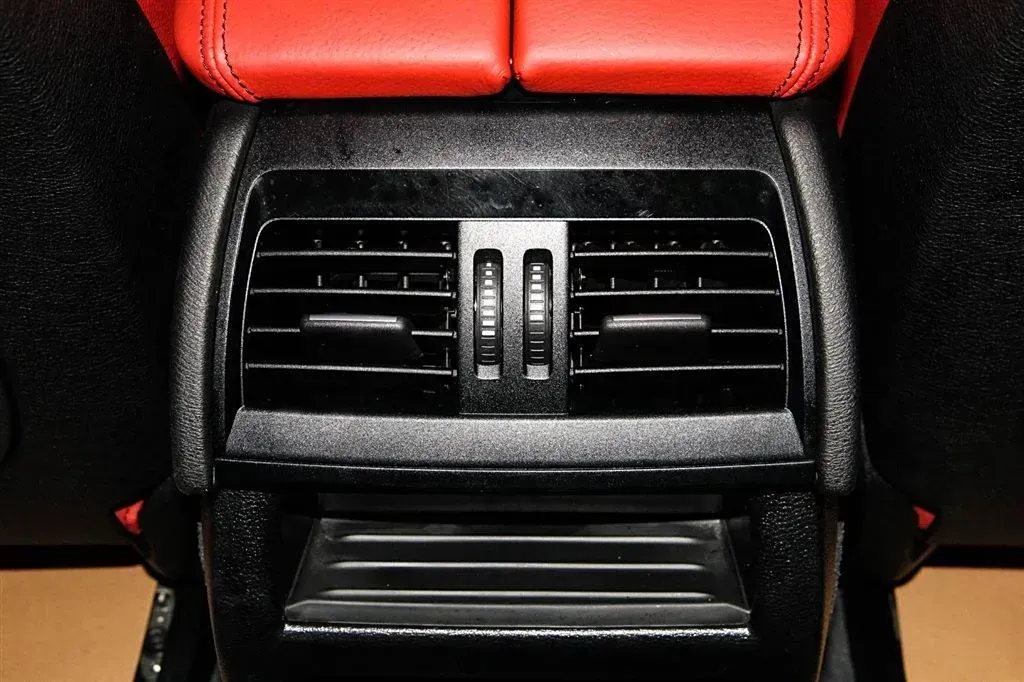 2019 BMW X6 3.0T 306HP L6 8AT,autocango,china used car exporter,china ev exporter,chinese used car exporter,chinese used ev exporter