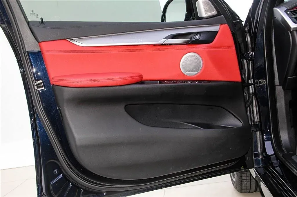 2019 BMW X6 3.0T 306HP L6 8AT,autocango,china used car exporter,china ev exporter,chinese used car exporter,chinese used ev exporter