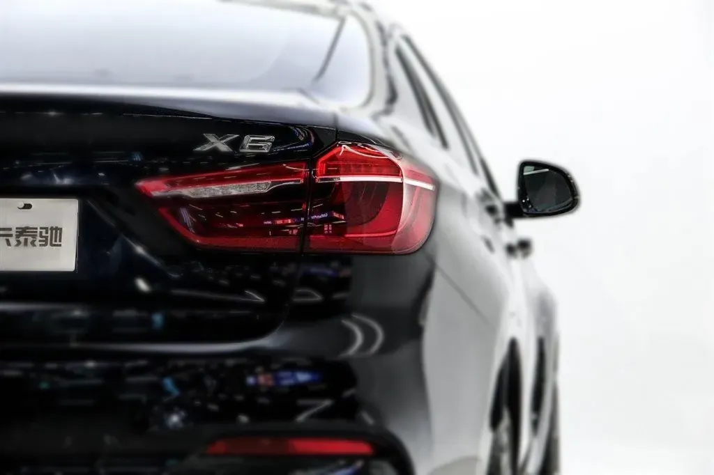 2019 BMW X6 3.0T 306HP L6 8AT,autocango,china used car exporter,china ev exporter,chinese used car exporter,chinese used ev exporter