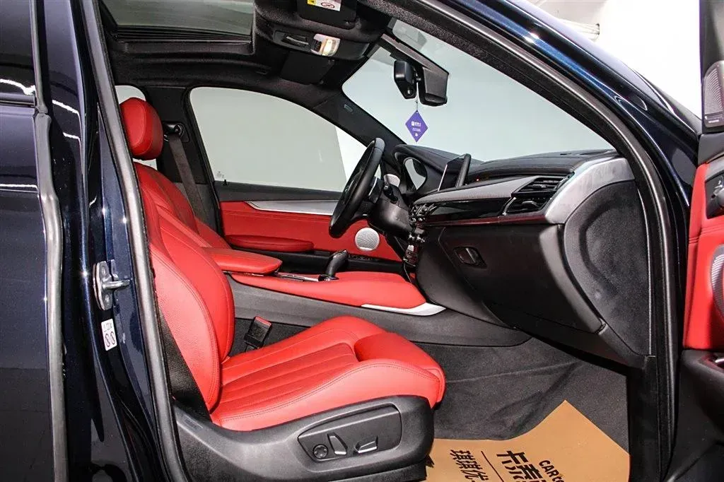 2019 BMW X6 3.0T 306HP L6 8AT,autocango,china used car exporter,china ev exporter,chinese used car exporter,chinese used ev exporter