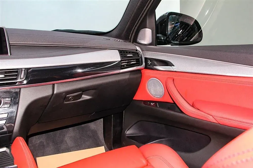 2019 BMW X6 3.0T 306HP L6 8AT,autocango,china used car exporter,china ev exporter,chinese used car exporter,chinese used ev exporter