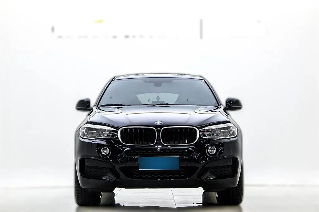 2019 BMW X6 3.0T 306HP L6 8AT,autocango,china used car exporter,china ev exporter,chinese used car exporter,chinese used ev exporter