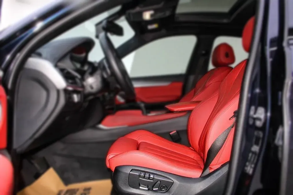 2019 BMW X6 3.0T 306HP L6 8AT,autocango,china used car exporter,china ev exporter,chinese used car exporter,chinese used ev exporter