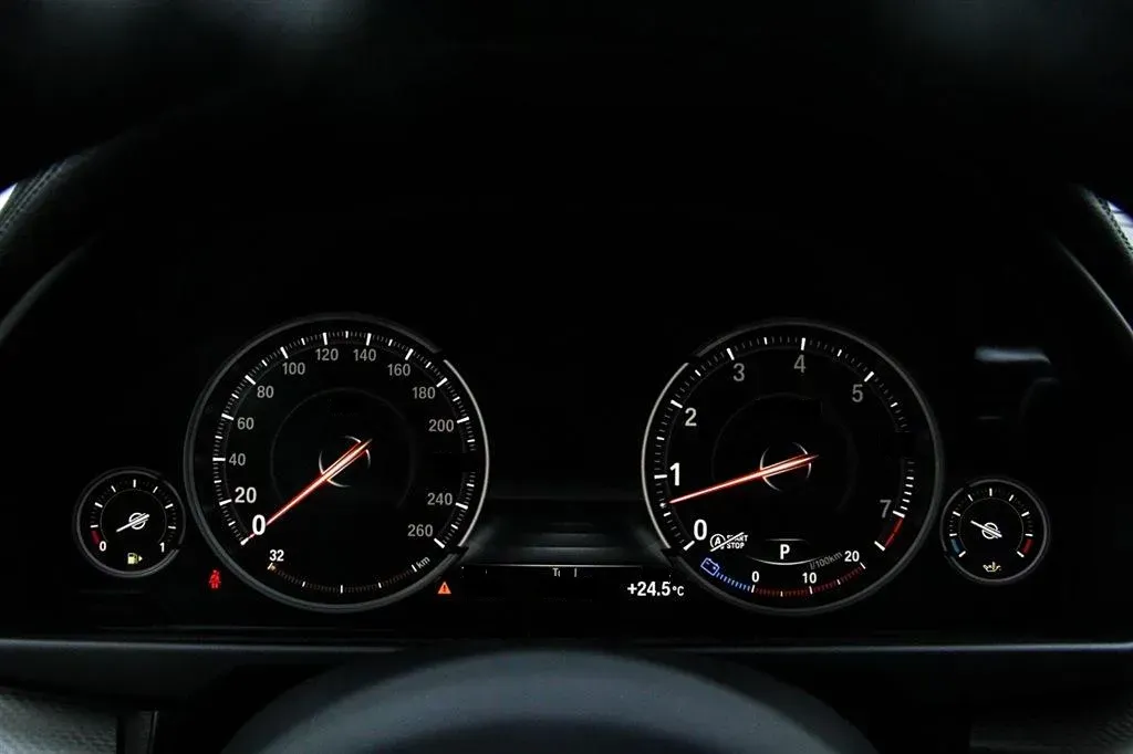 2019 BMW X6 3.0T 306HP L6 8AT,autocango,china used car exporter,china ev exporter,chinese used car exporter,chinese used ev exporter