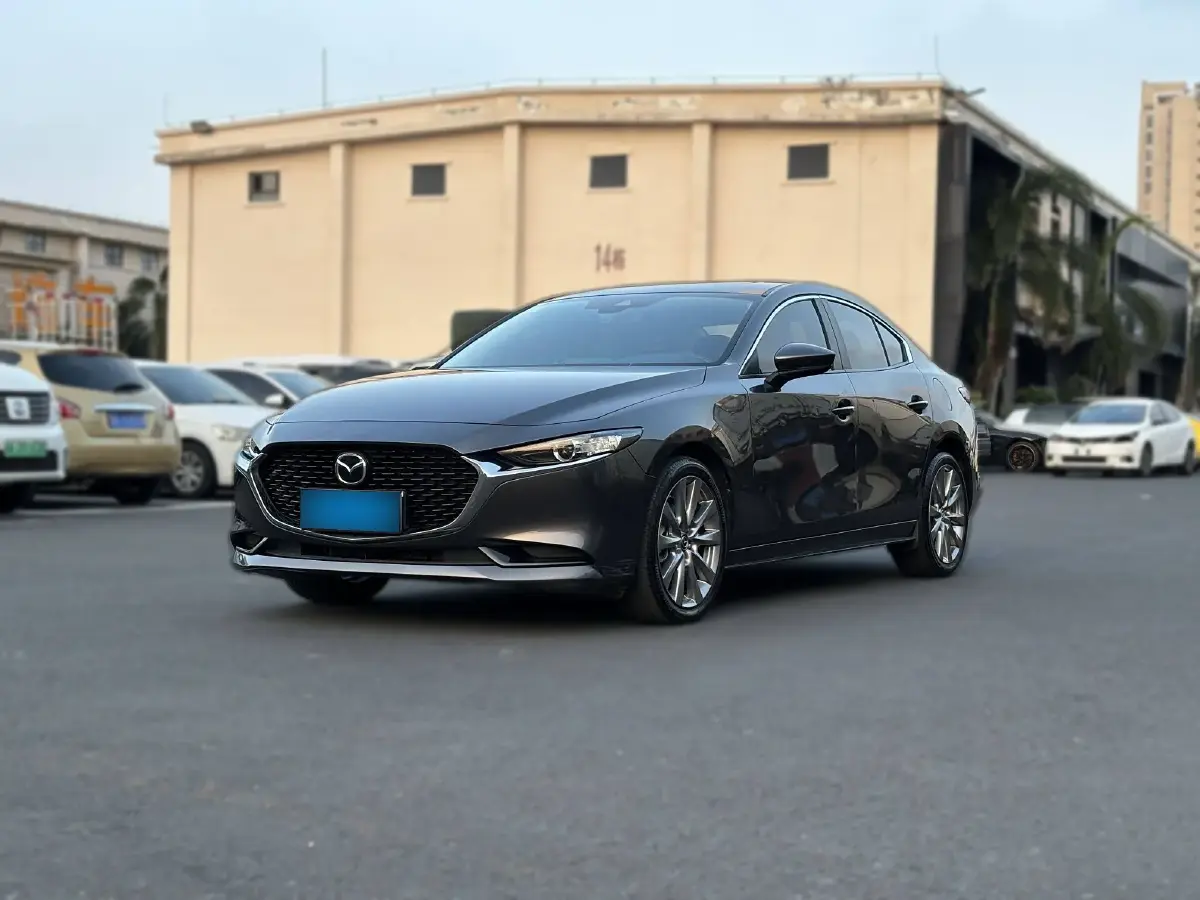 2022 Mazda 3 Axela 2.0L 158HP L4 6AT