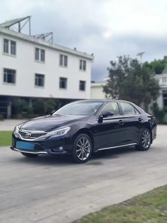 2013 Toyota Reiz 2.5L 193HP V6 6AT