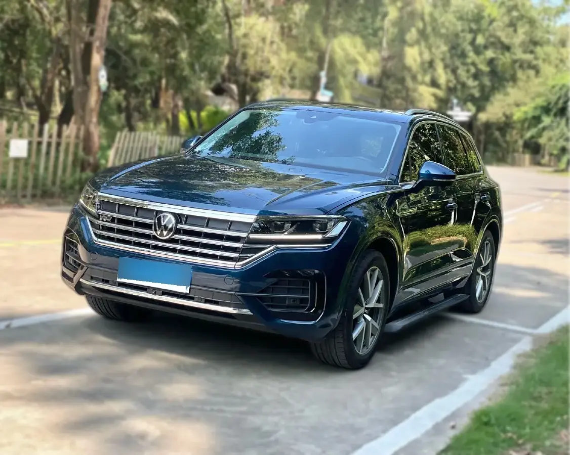2021 Volkswagen Touareg 2.0T 245HP L4 8AT