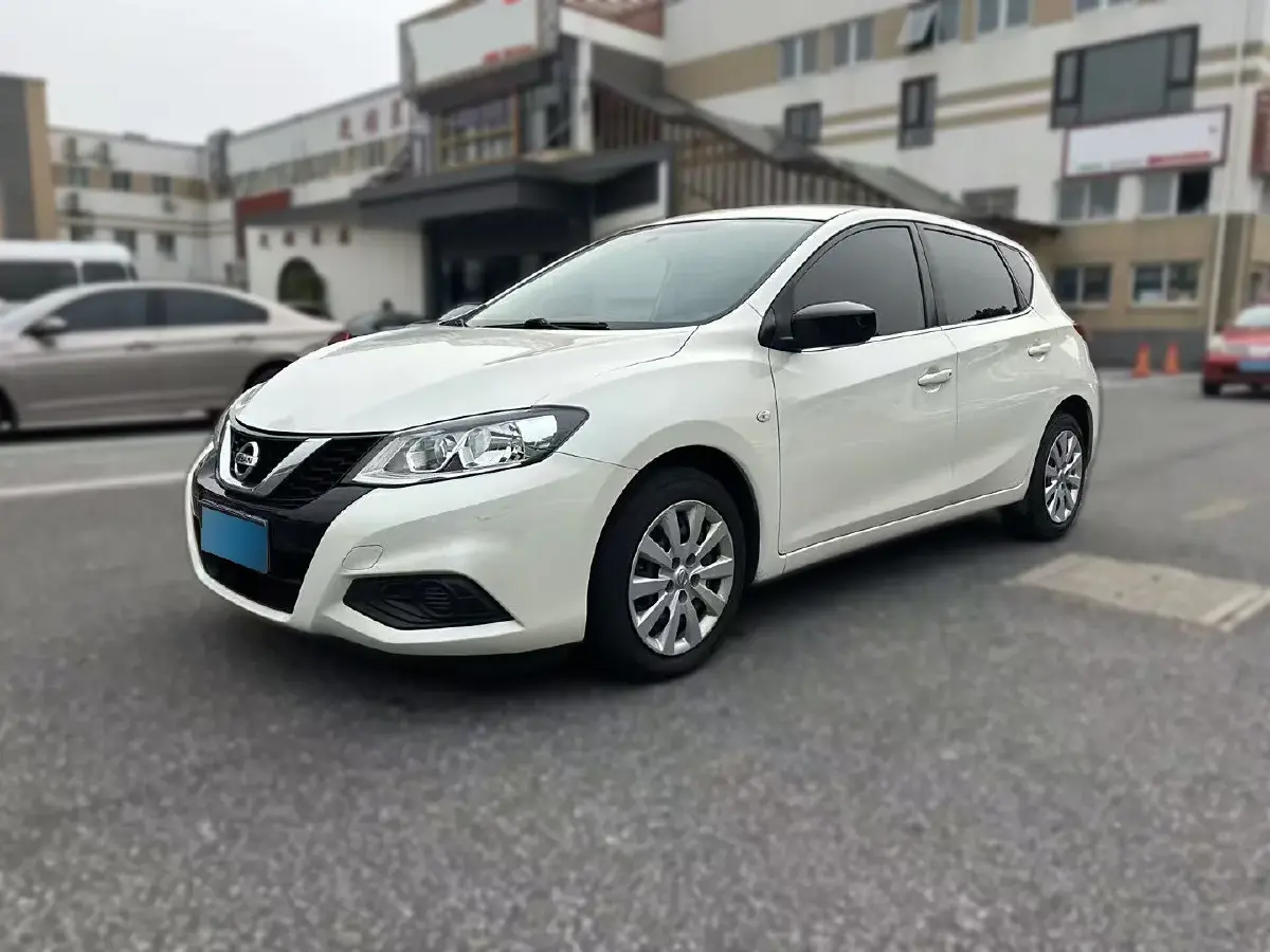 2021 Nissan Tiida 1.6L 122HP L4 5MT