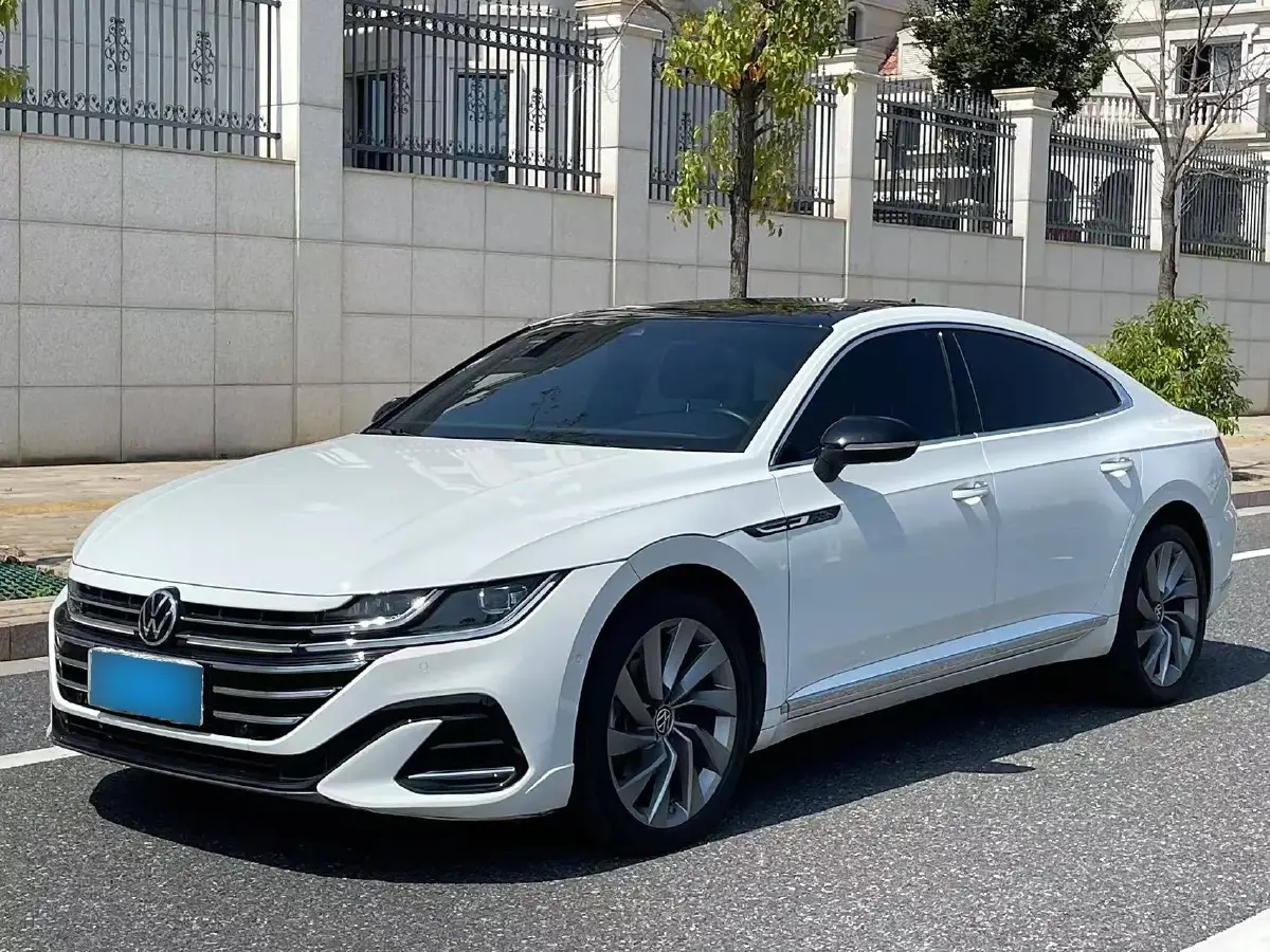 2023 Volkswagen CC 2.0T 220HP L4 7DCT