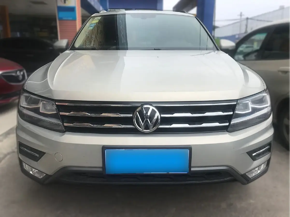 2017 Volkswagen Tiguan L 1.8T 180HP L4 7DCT