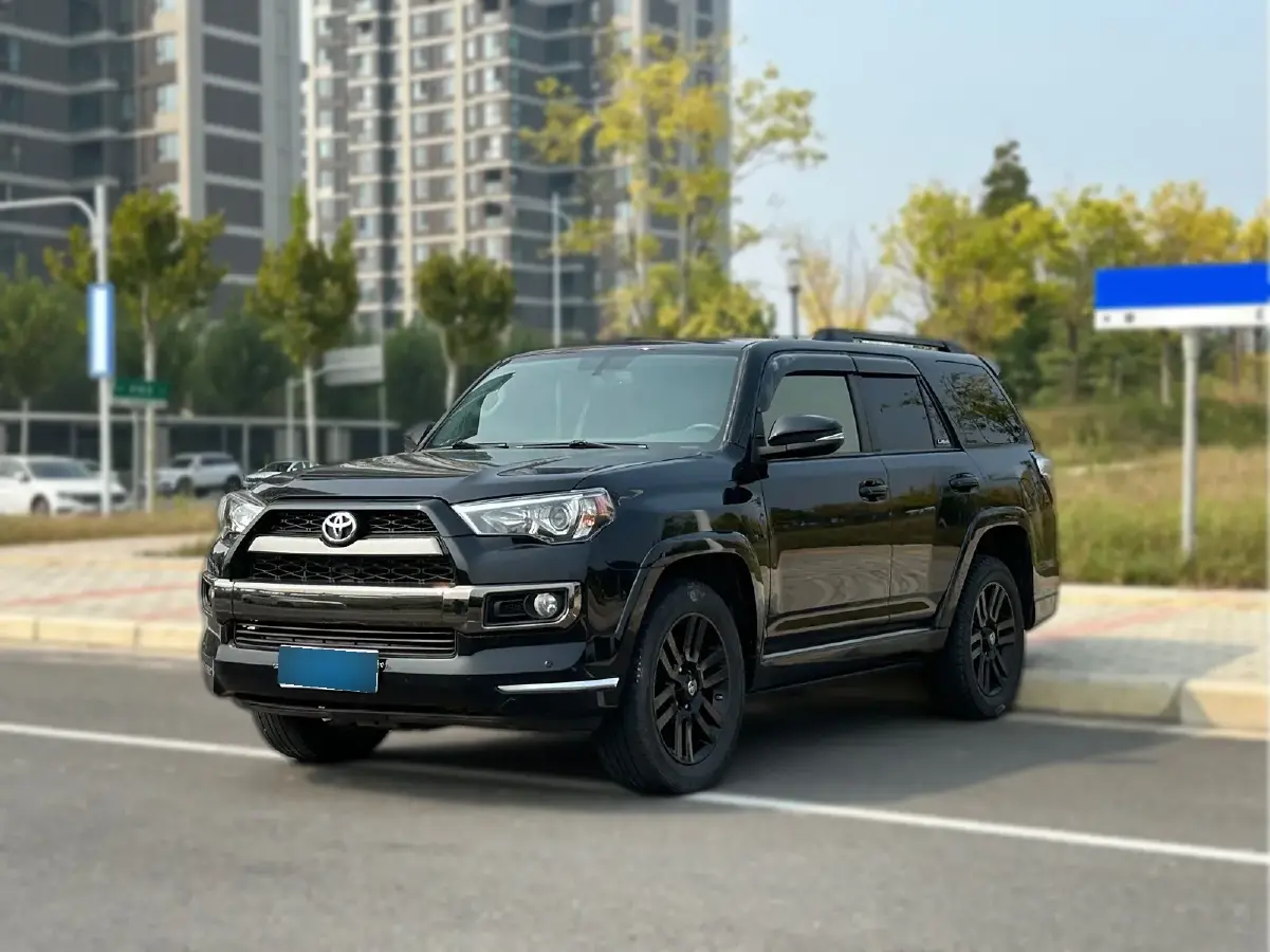 2016 Toyota Land Cruiser 4.0L 275HP V6 5AT