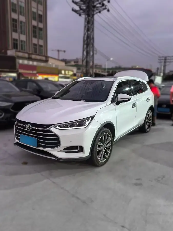 2018 BYD Tang 2.0T 205HP L4 6AT