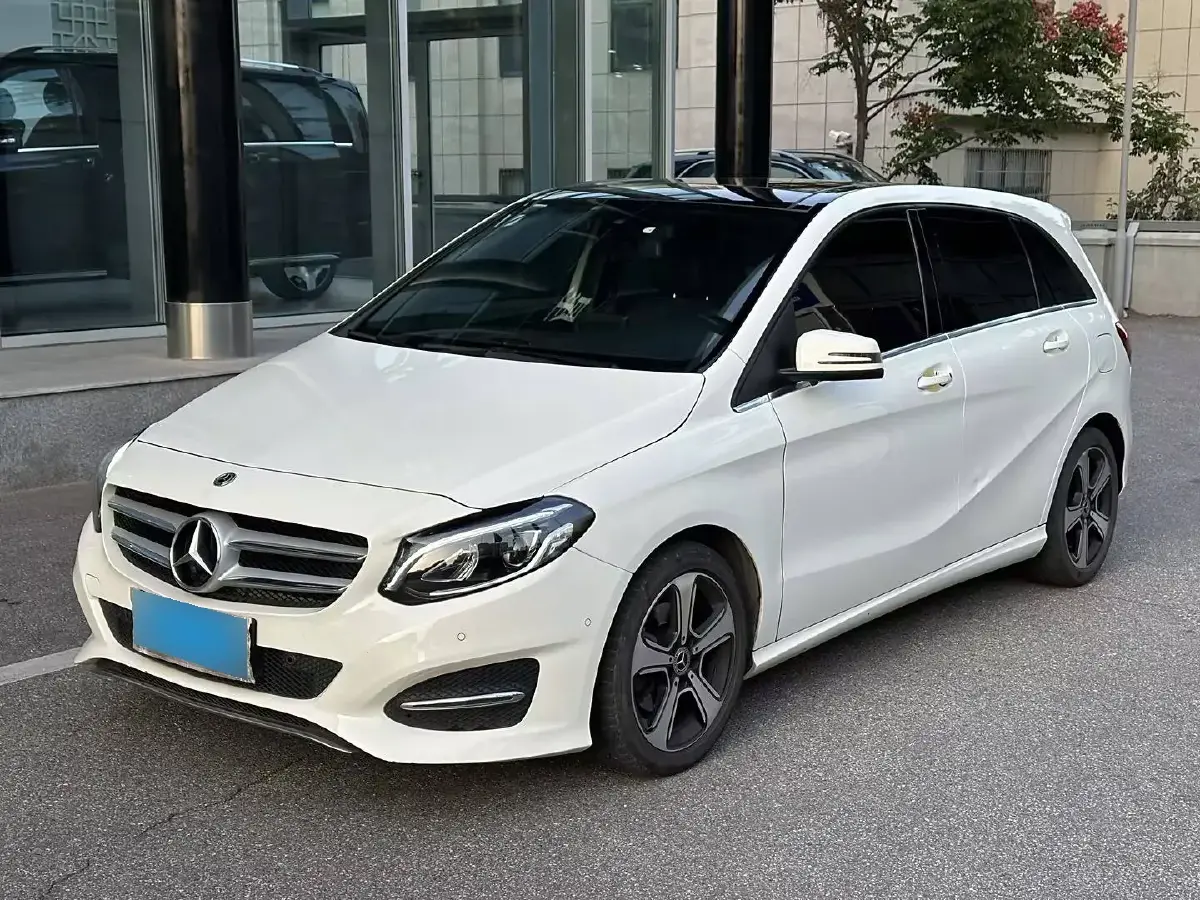 2017 Mercedes-Benz B Class 1.6T 156HP L4 7DCT