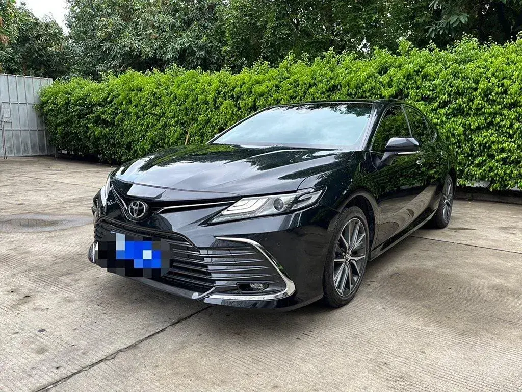 2021 Toyota Camry 2.5L 209HP L4 8AT