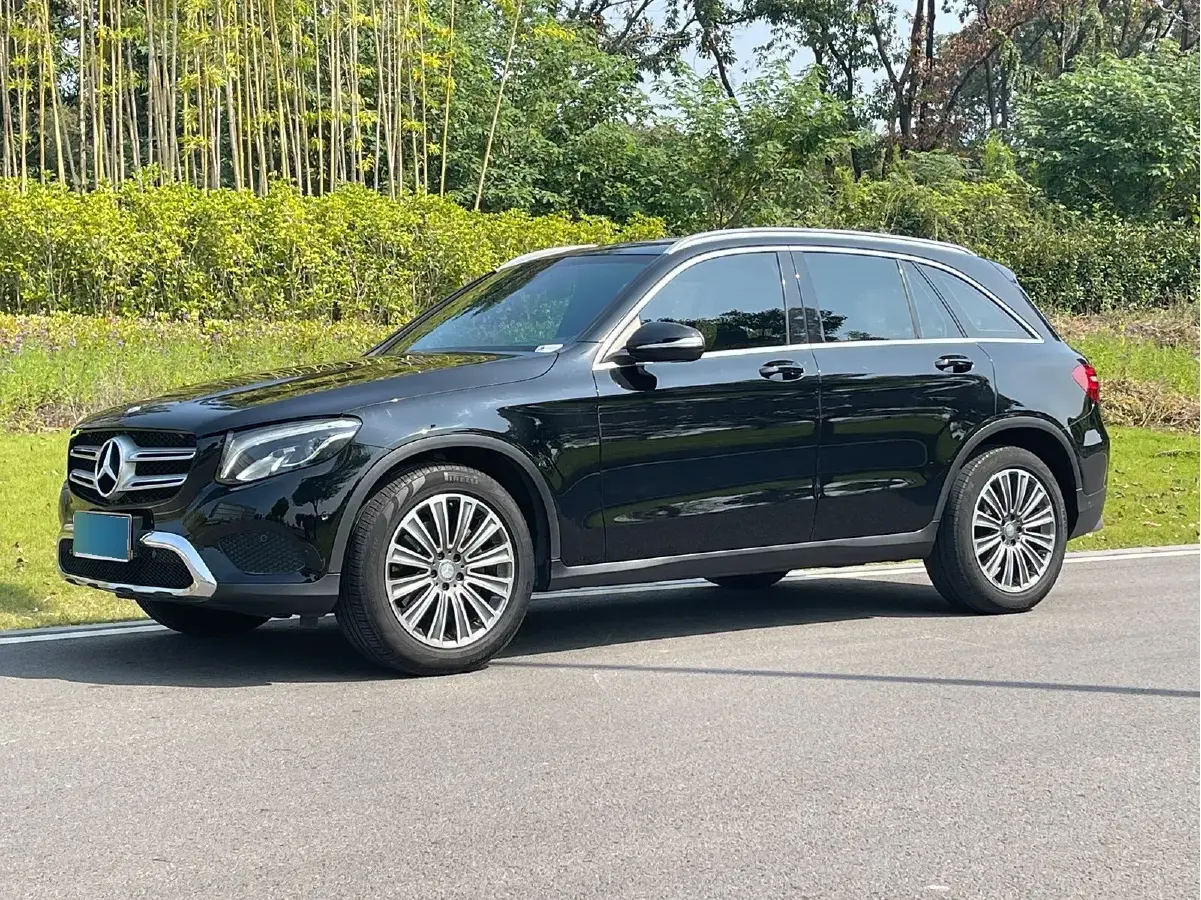 2016 Mercedes-Benz GLC Class 2.0T 184HP L4 9AT