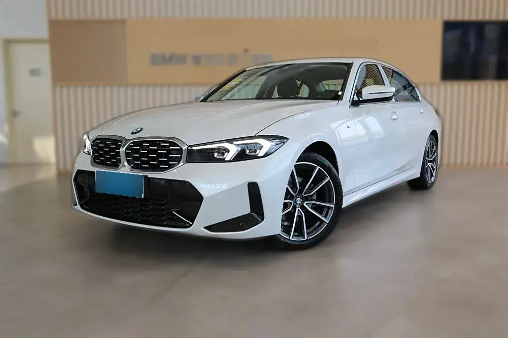 2024 BMW 3 Series 2.0T 184HP L4 8AT