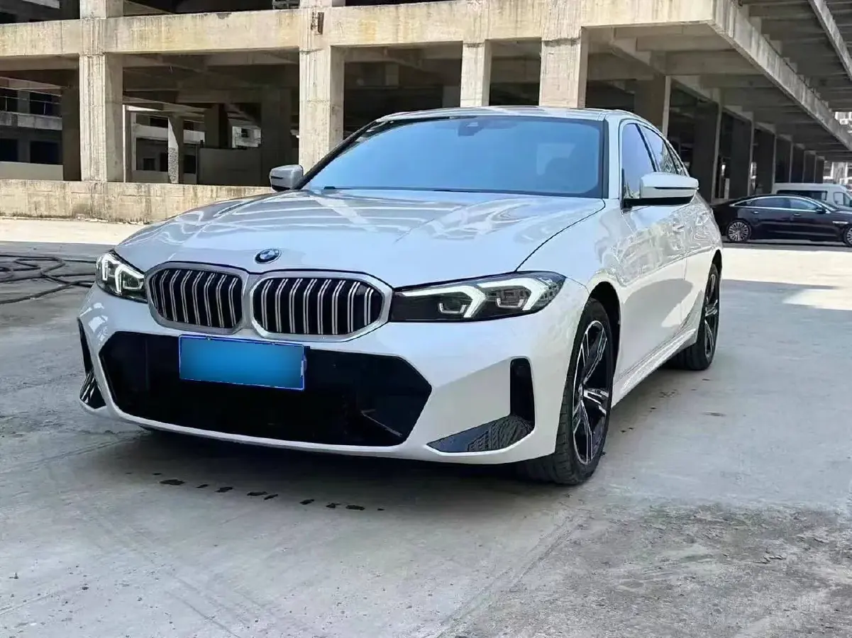 2024 BMW 3 Series 2.0T 184HP L4 8AT