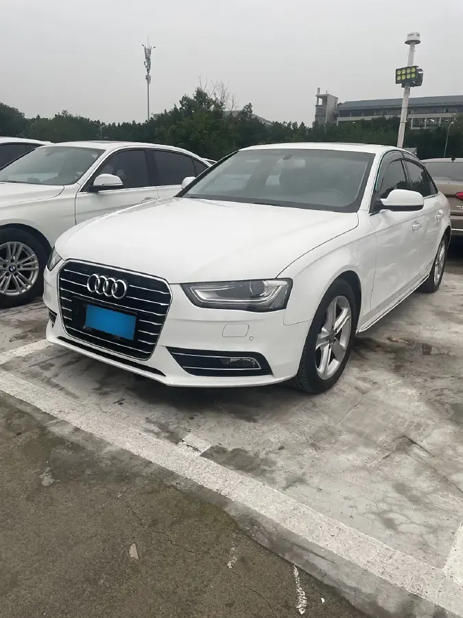 2016 Audi A4L 2.0T 180HP L4 CVT
