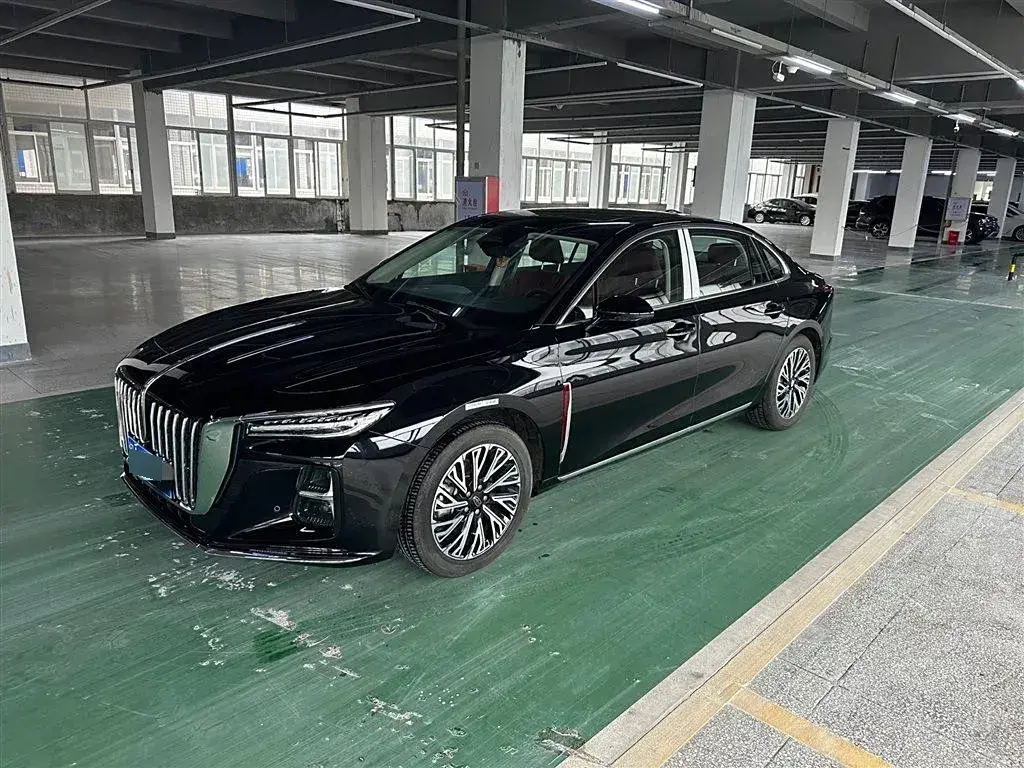 2023 HongQi H5 2.0T 224HP L4 8AT
