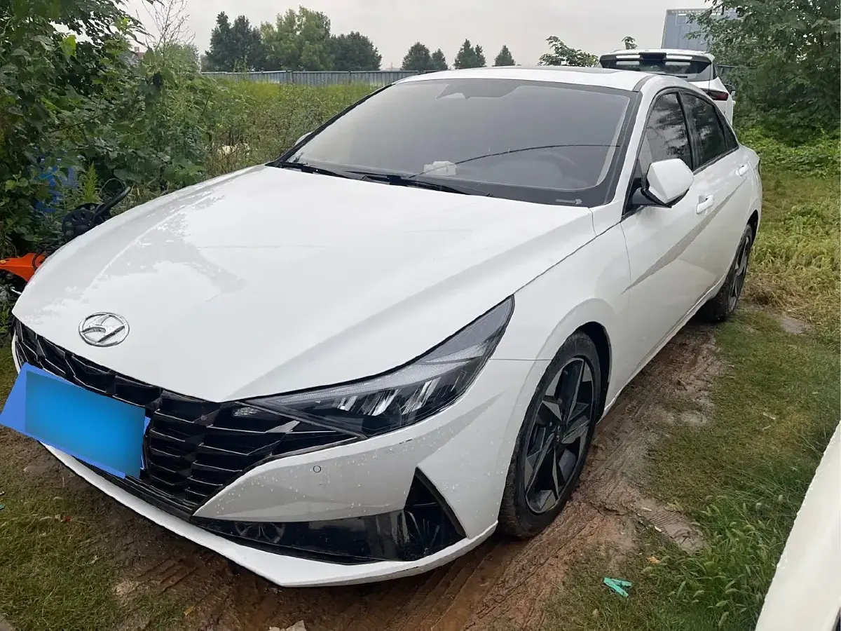 2021 Hyundai Elantra 1.5L 115HP L4 CVT