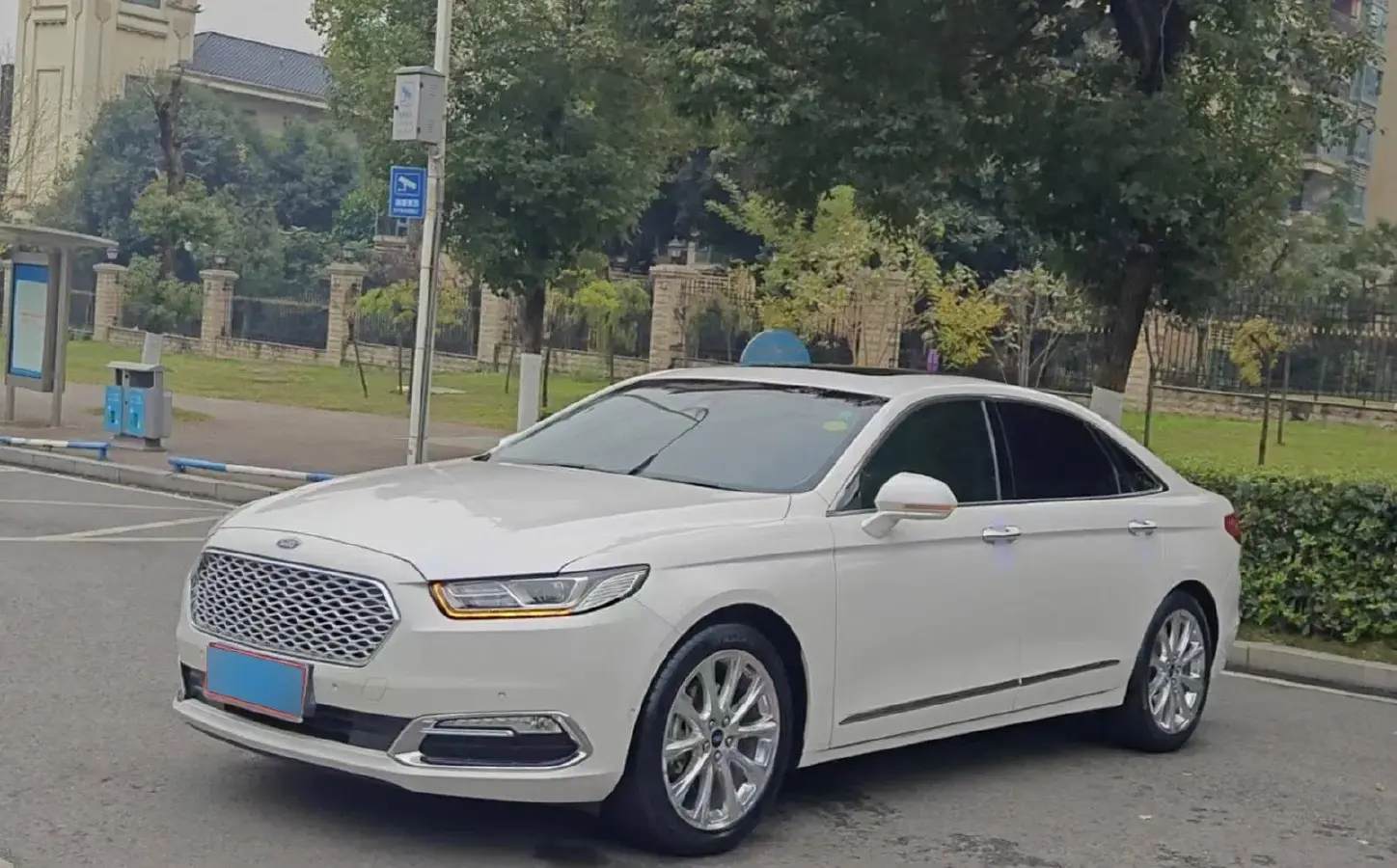 2017 Ford Taurus 2.7T 329HP V6 6AT