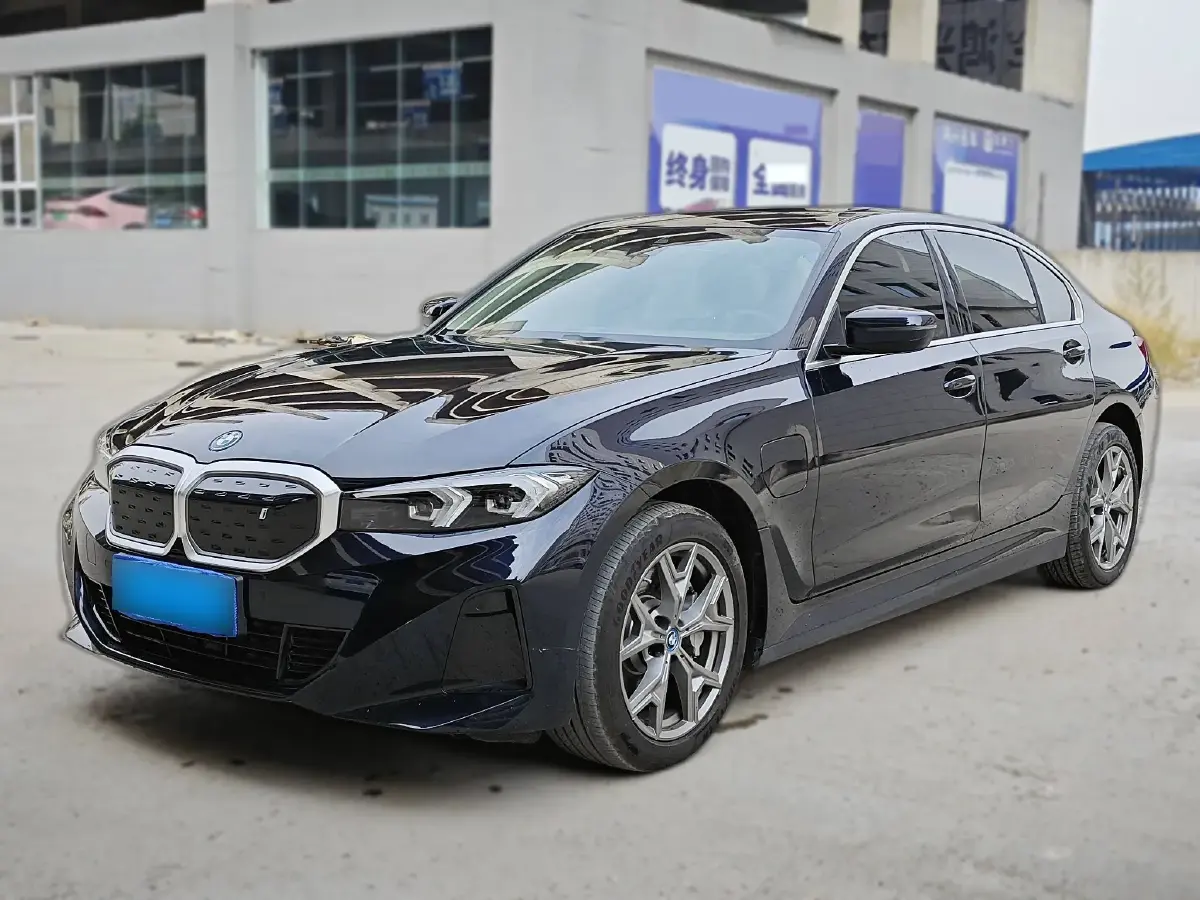 2024 BMW i3 BEV 70KWH