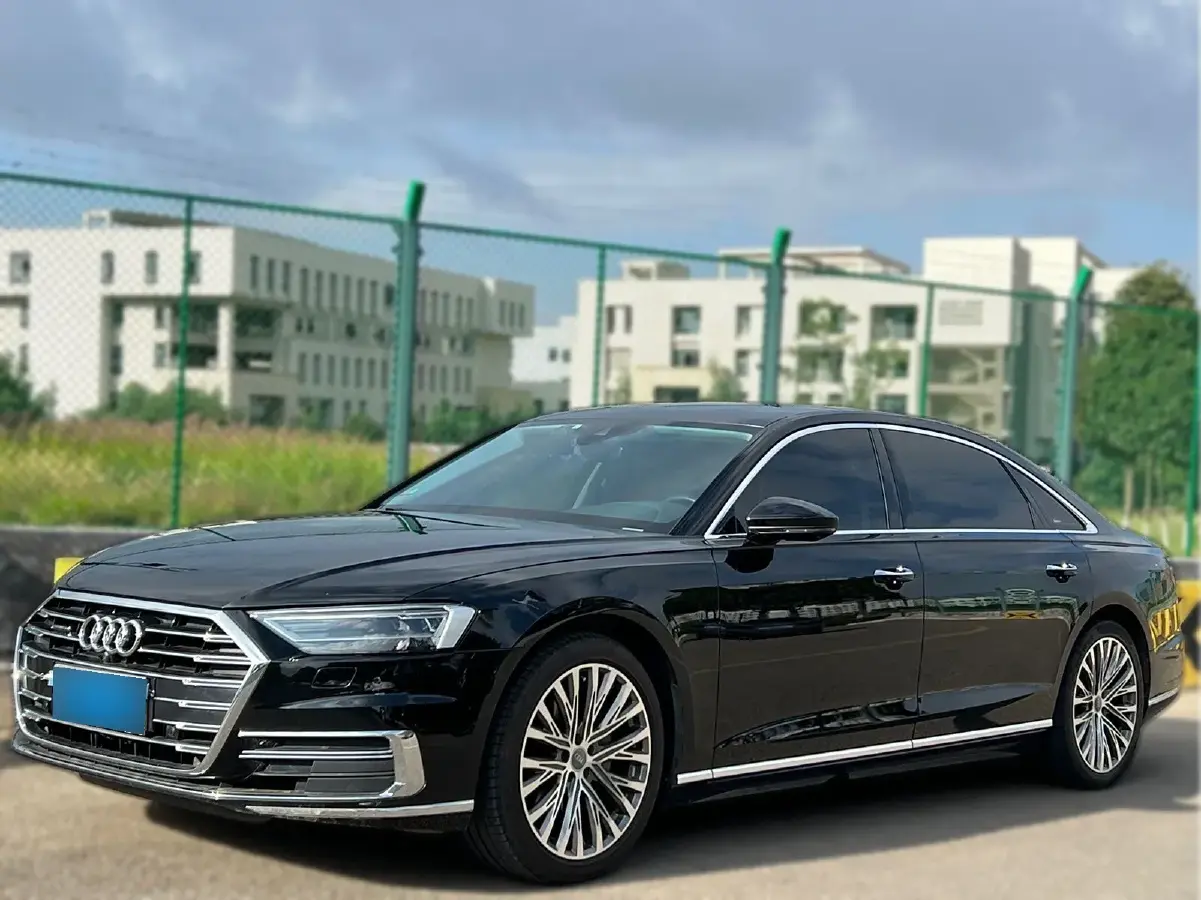 2022 Audi A8 3.0T 286HP V6 8AT