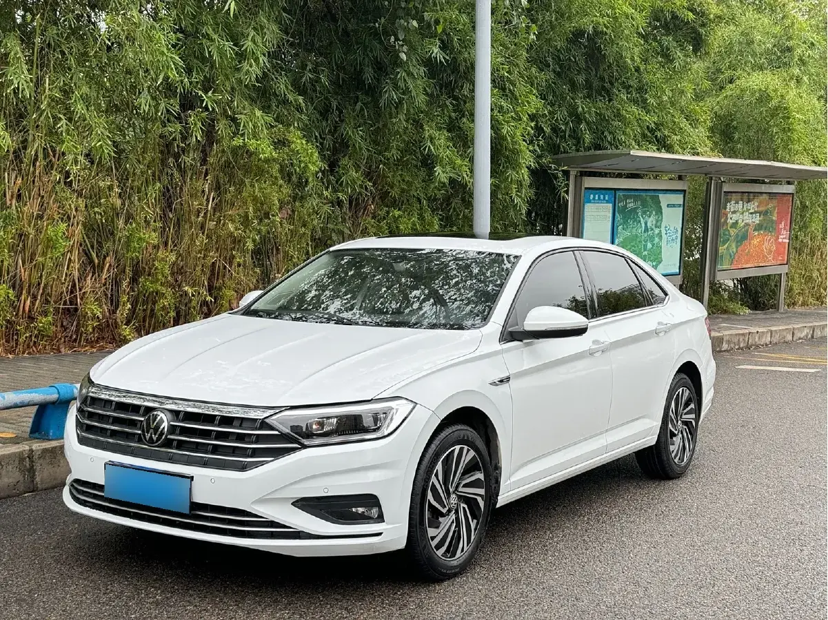 2020 Volkswagen Sagitar 1.4T 150HP L4 7DCT