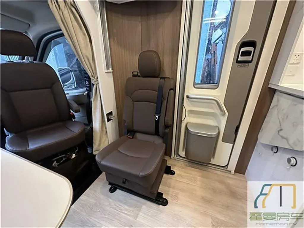 2021 MAXUS V80 RV 2.0T 139HP L4 6AMT,autocango,china used car exporter,china ev exporter,chinese used car exporter,chinese used ev exporter