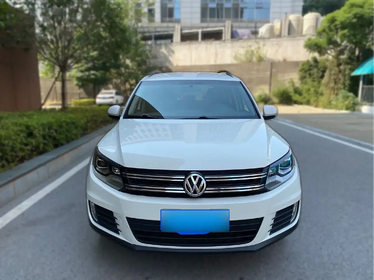 2016 Volkswagen Tiguan 1.8T 160HP L4 6AT