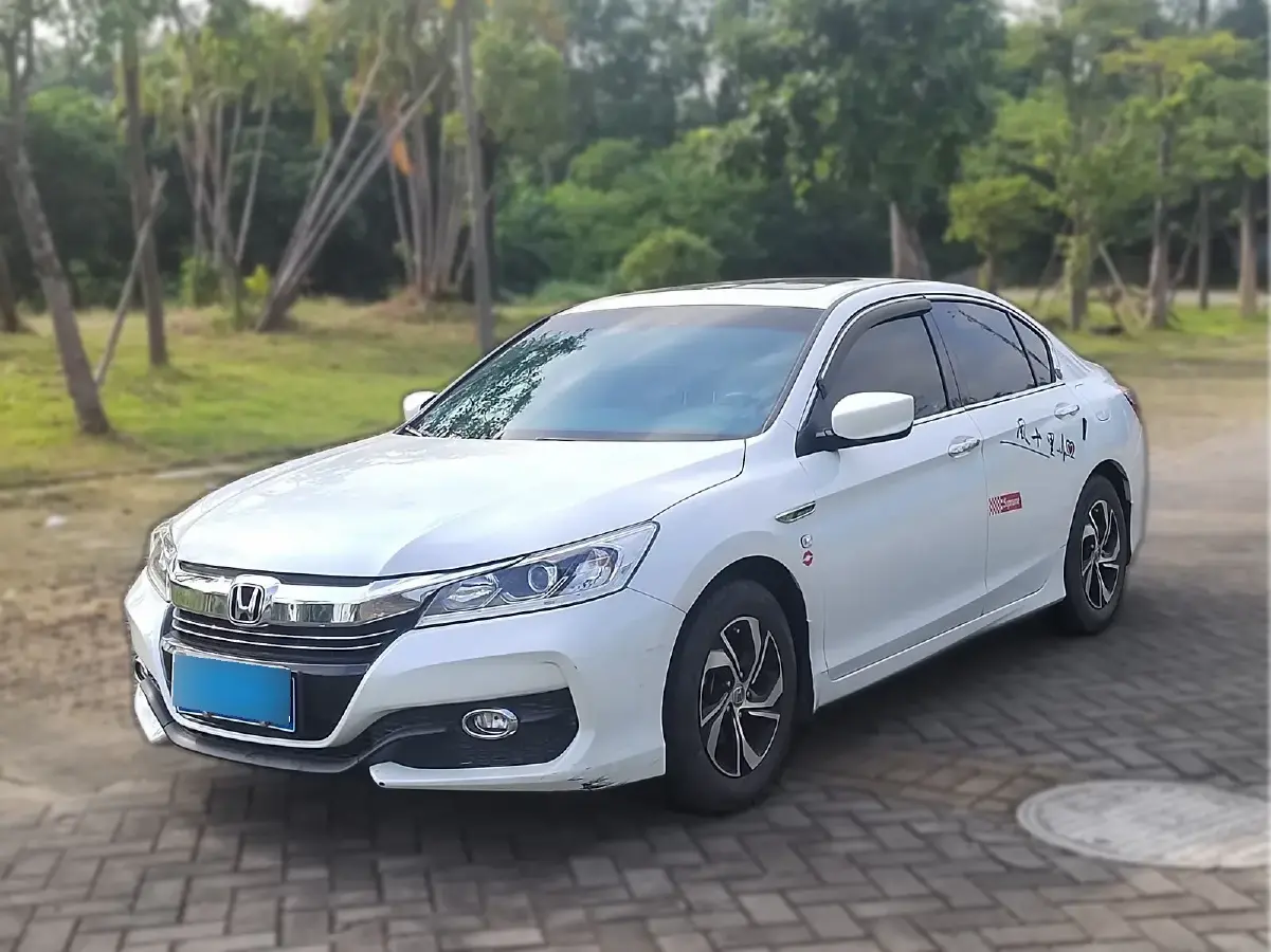 2016 Honda Accord 2.0L 155HP L4 CVT