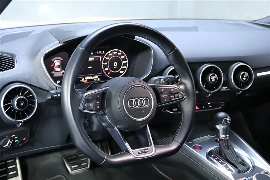 2016 Audi TTS 2.0T 286HP L4 6DCT,autocango,china used car exporter,china ev exporter,chinese used car exporter,chinese used ev exporter