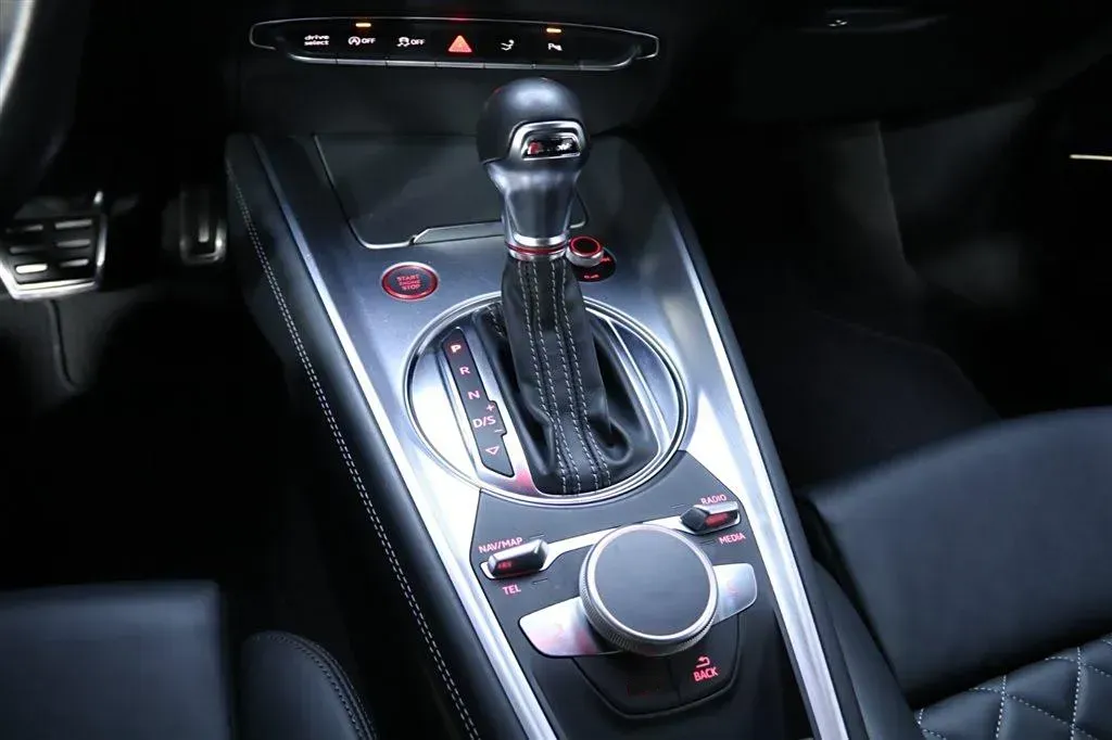 2016 Audi TTS 2.0T 286HP L4 6DCT,autocango,china used car exporter,china ev exporter,chinese used car exporter,chinese used ev exporter